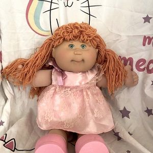 Cabbage Patch Girl Doll Great Shape